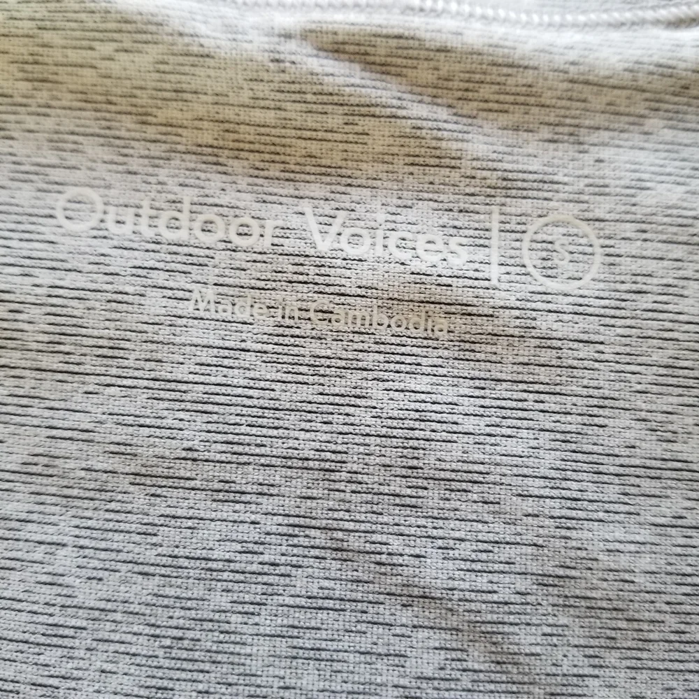 Outdoor Voices | Splash Back Sports Bra - Picture 3 of 7